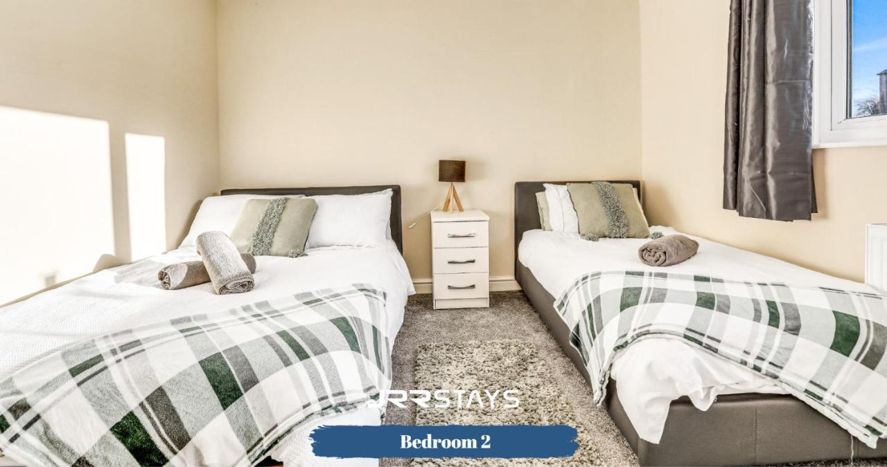 - 3 Bedroom, Sleeps 10 Garden - Jrr